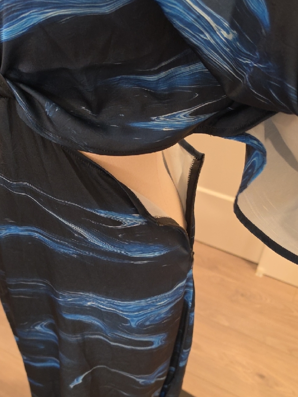 Boamar Avalon Vestido Largo Midnight Blue Wave-Print Cutout Maxi Dress like new - Picture 9 of 9